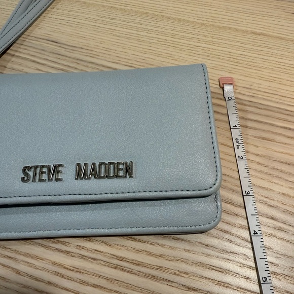 Excellent Condition Steve Madden Blue Wallet Purse Wristlet Micro Bag - Picture 7 of 14